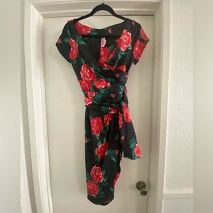 Pinup Couture Ava Dress in Spanish Roses - Medium